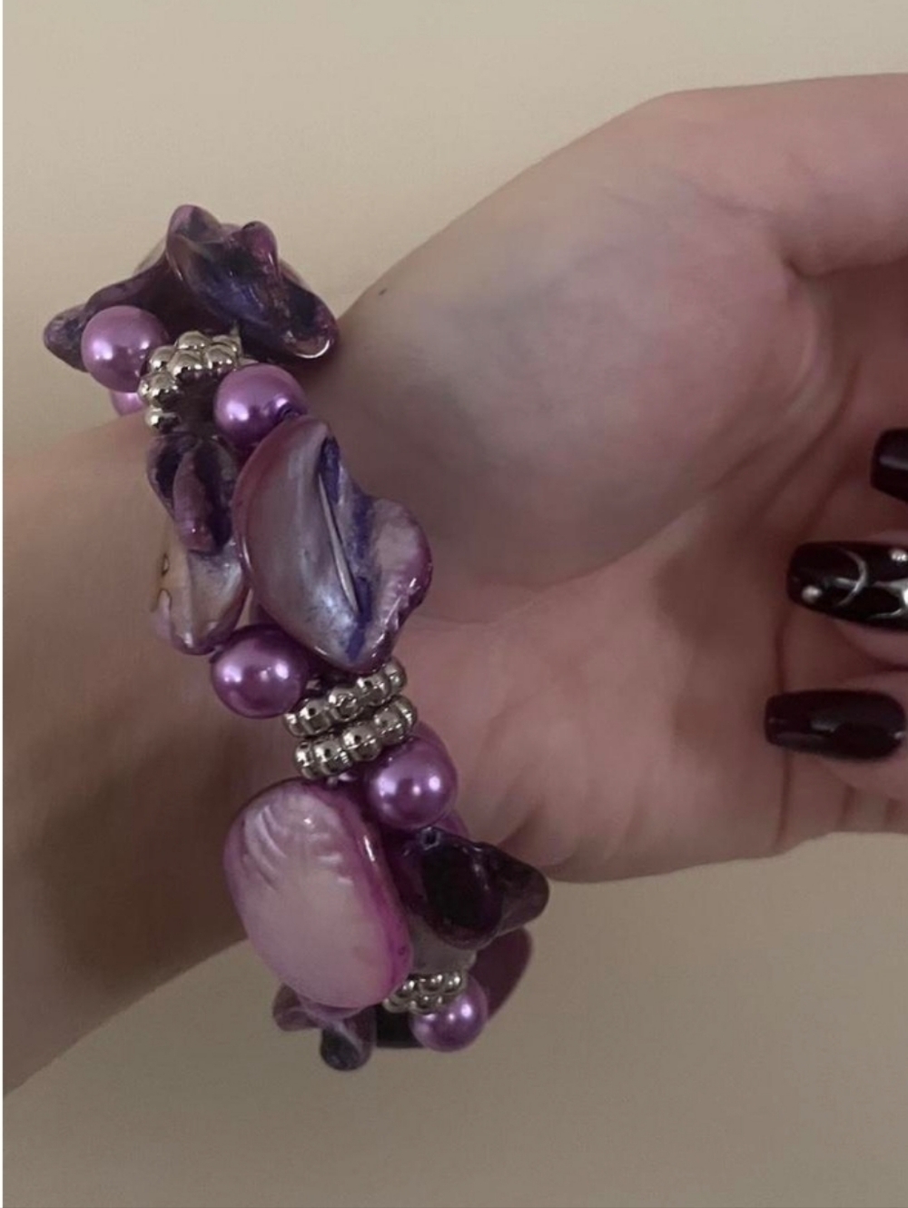 Nwt Sassified Boutique Purple Pearl Cluster Necklace and Earring Set. - Picture 3 of 4